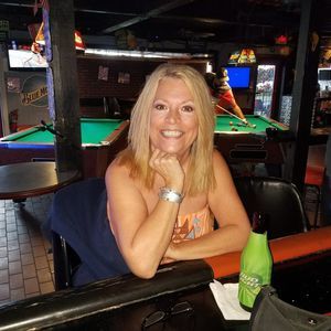 Meet your Posher, Brit